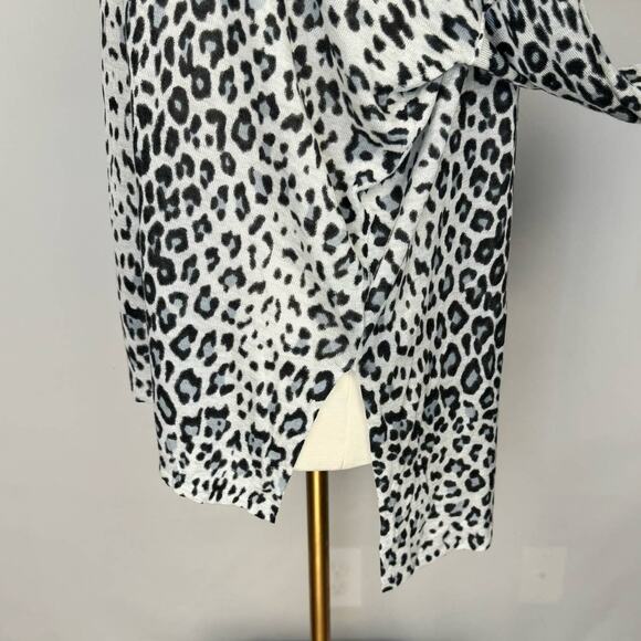 NWT H&M | White & Black Leopard Print Oversized Knit Sweater | Women's Large - Picture 4 of 9